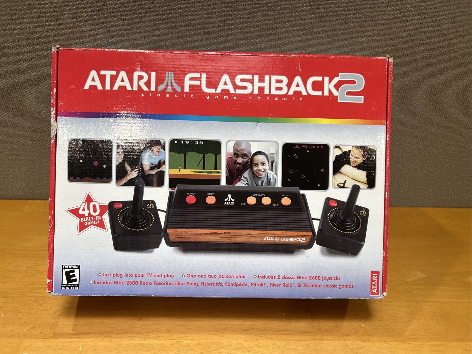 Atari Flashback 2 Classic Game Console 40 Games Joysticks 2600 Retro Box