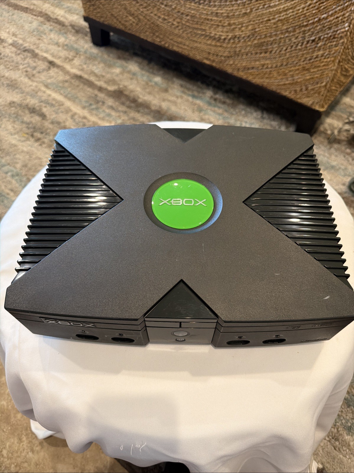 XBox Original Console Only FOR PARTS ONLY NOT WORKING No cords Ships FREE