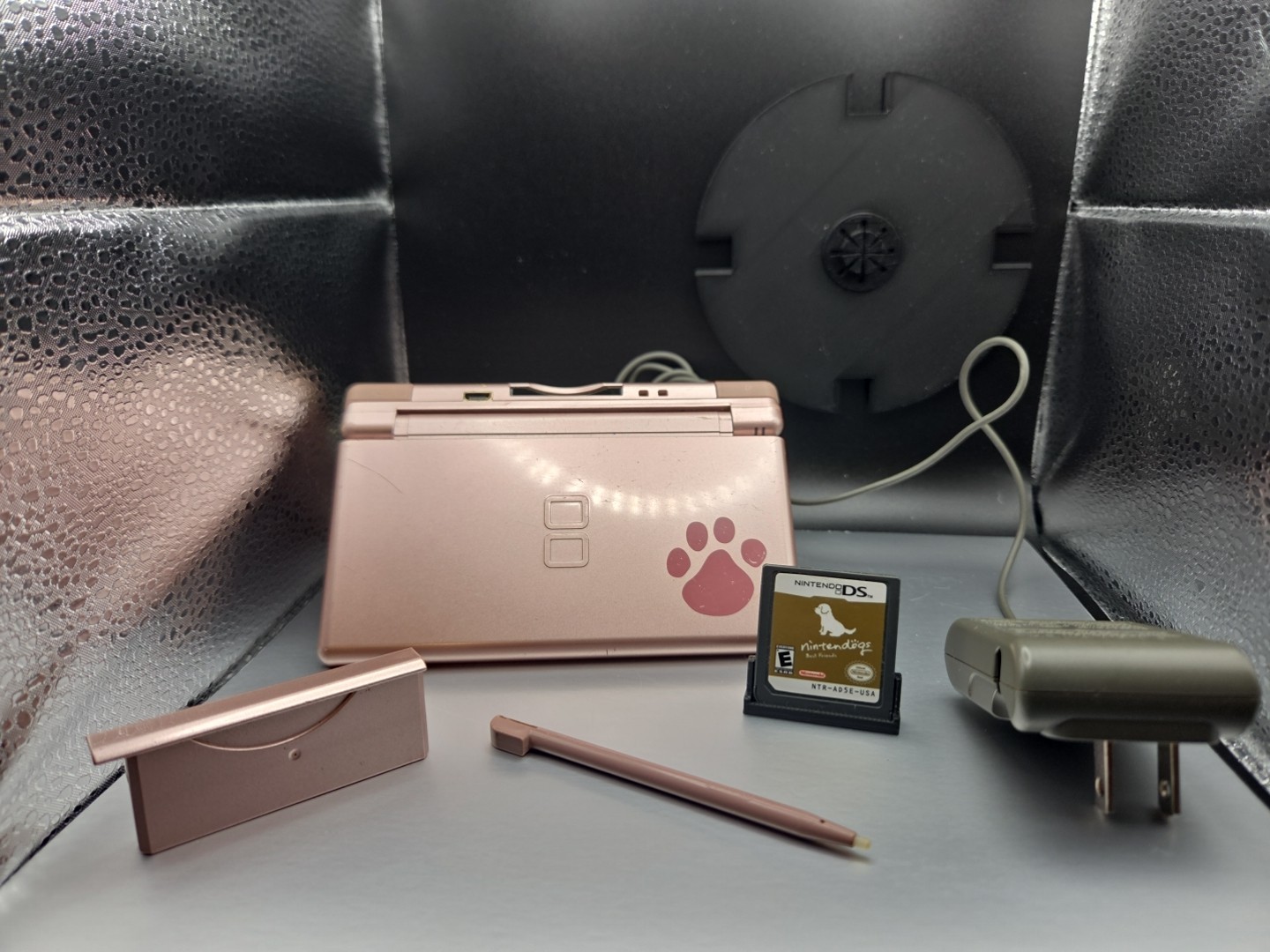 Nintendo’s Ds Lite Paw Print Metallic Pink W/Best Friends Game