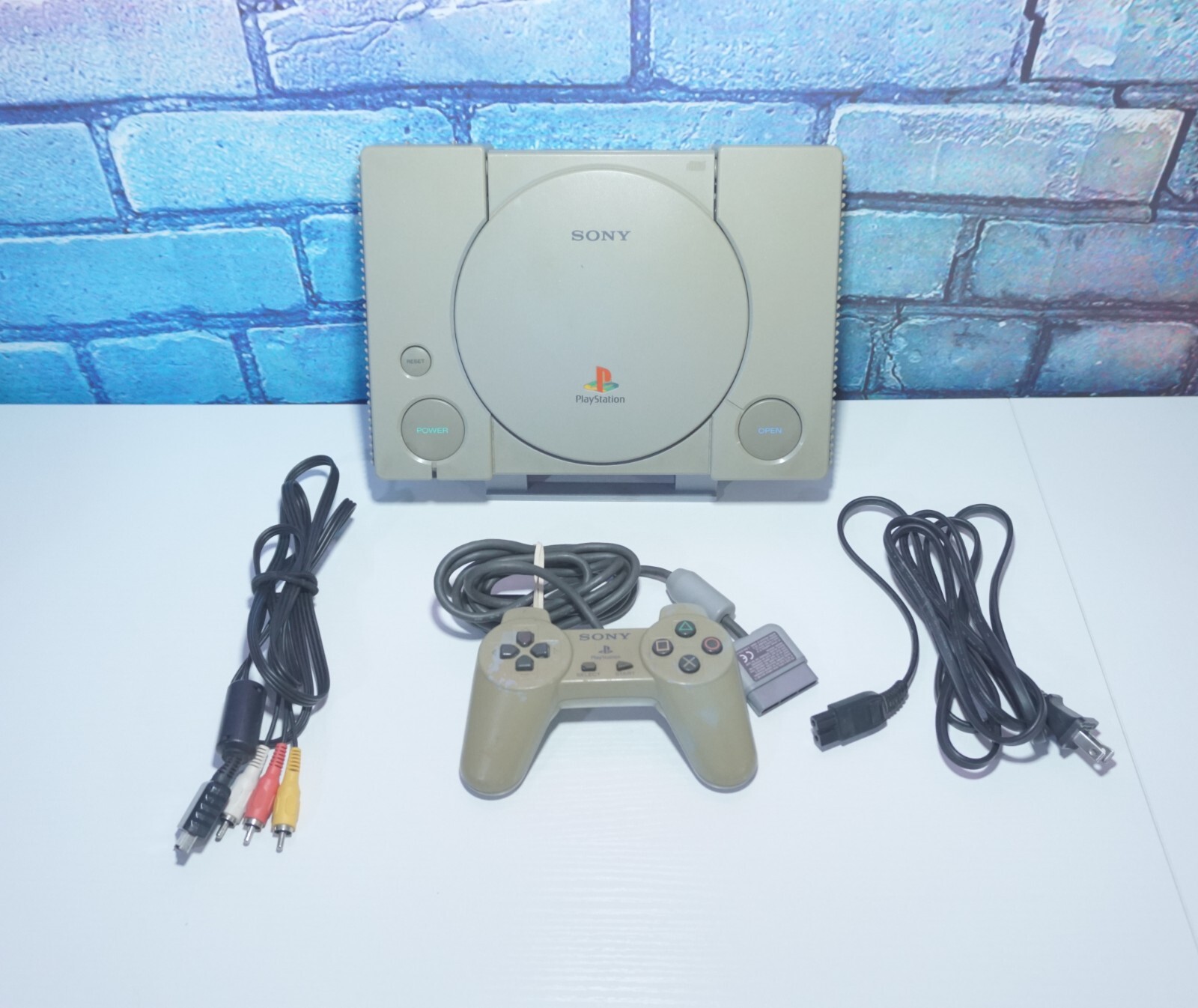 Original Sony PlayStation 1 PS1 Console SCPH-7501 with Wires & OEM Controller