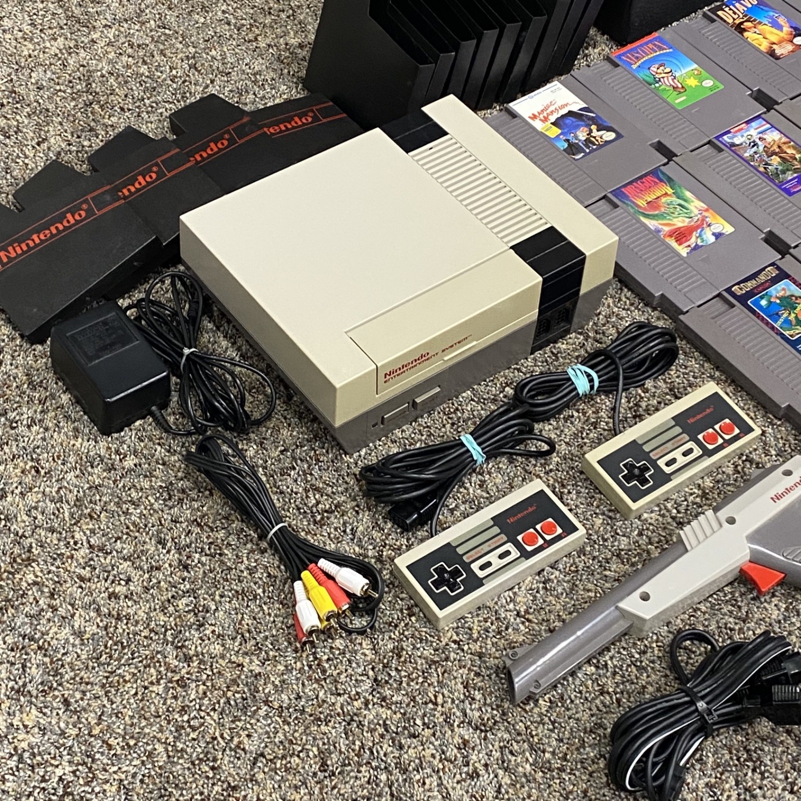 Nintendo NES System Console Bundle New 72 Pin Connector +Game Lot Works Perfect
