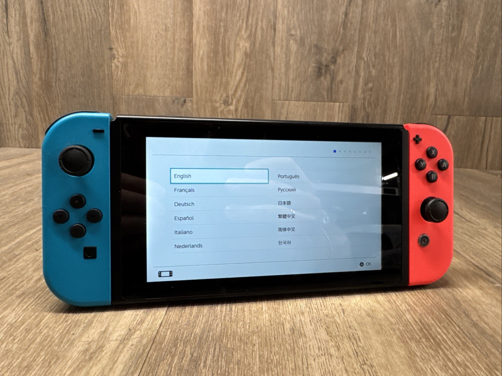 Nintendo Switch Console – Neon Red and Neon Blue Joy-Con