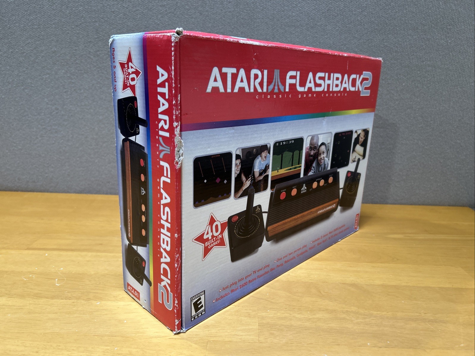 Atari Flashback 2 Classic Game Console 40 Games Joysticks 2600 Retro Box