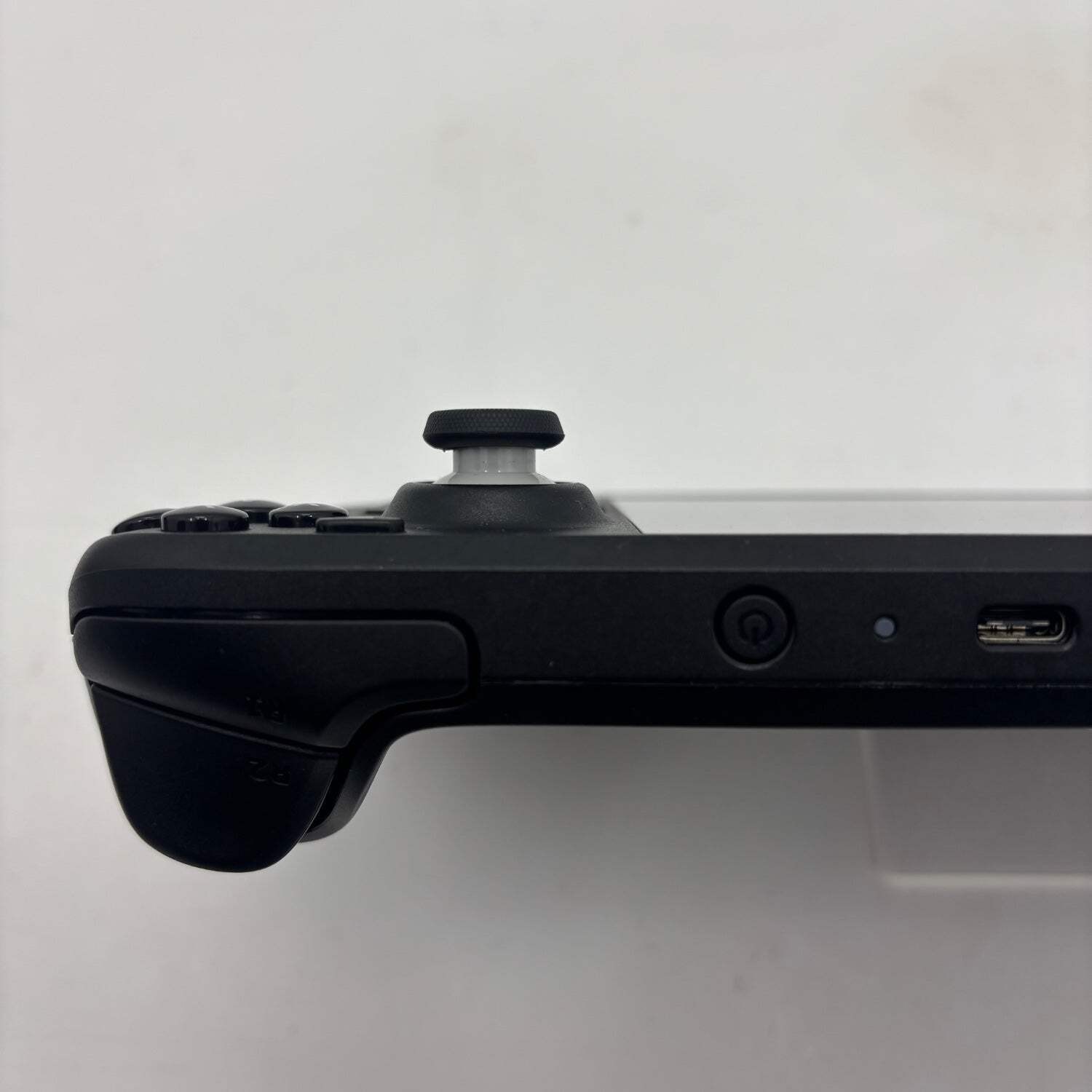 Valve Steam Deck 7″ AMD 7nm Ryzen APU 16GB RAM 64GB Black 1010