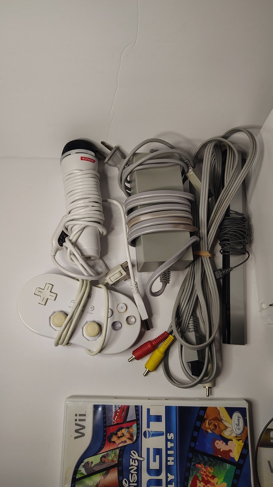 Nintendo Wii Bundle Everything TESTED and Working Multiple Controllers Included