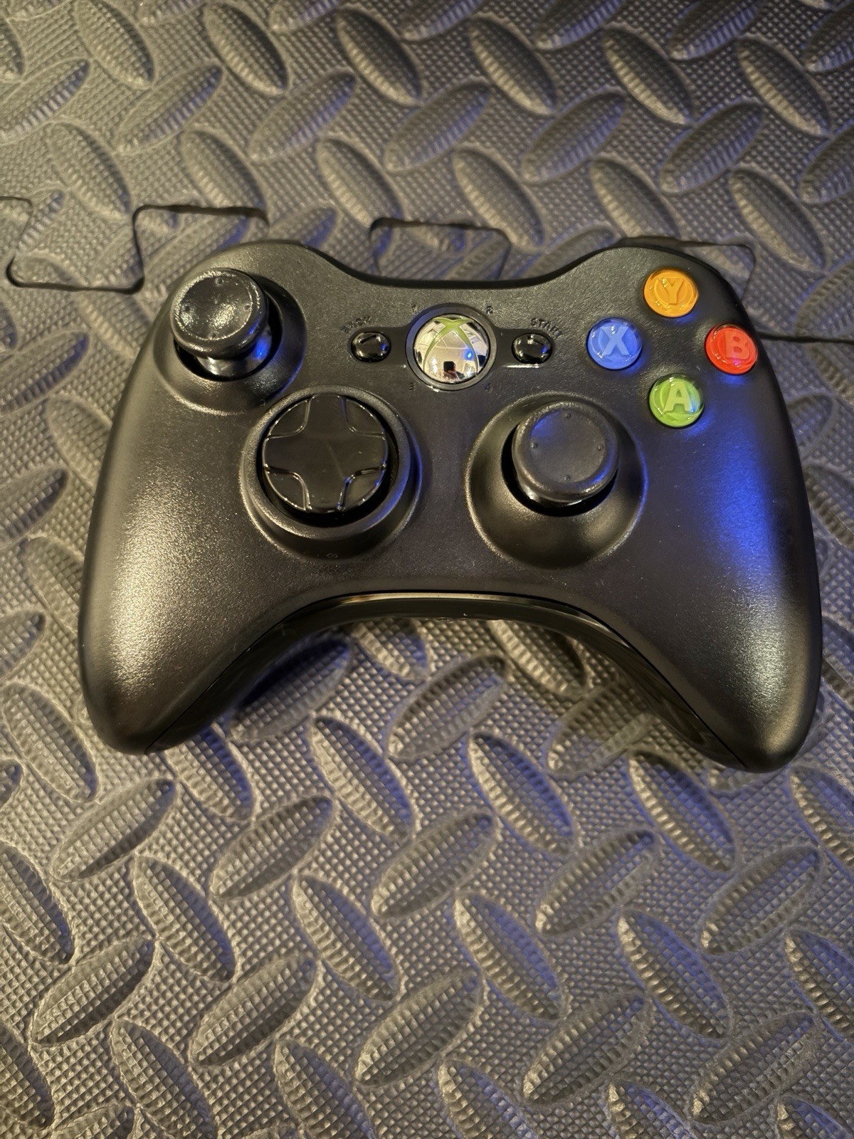 Microsoft Xbox 360 E Console 250 GB HDD OEM Controller Power Cord HDMI Bundle