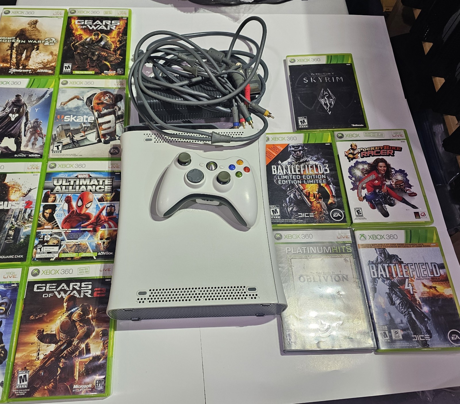 White Microsoft XBOX 360 Video Game Console System Bundle 13 Games OEM Tested