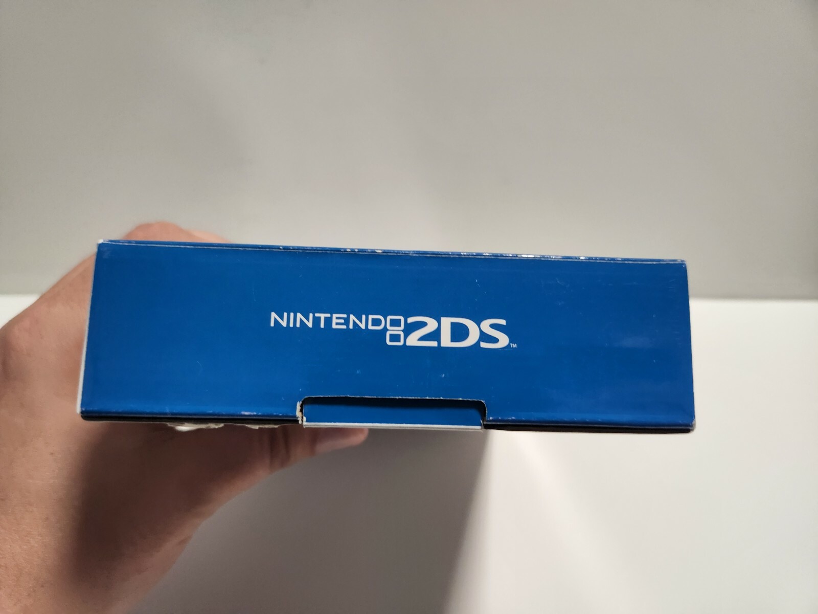 Nintendo 2DS Crystal Blue Handheld Console Bundle with Original Box TESTED