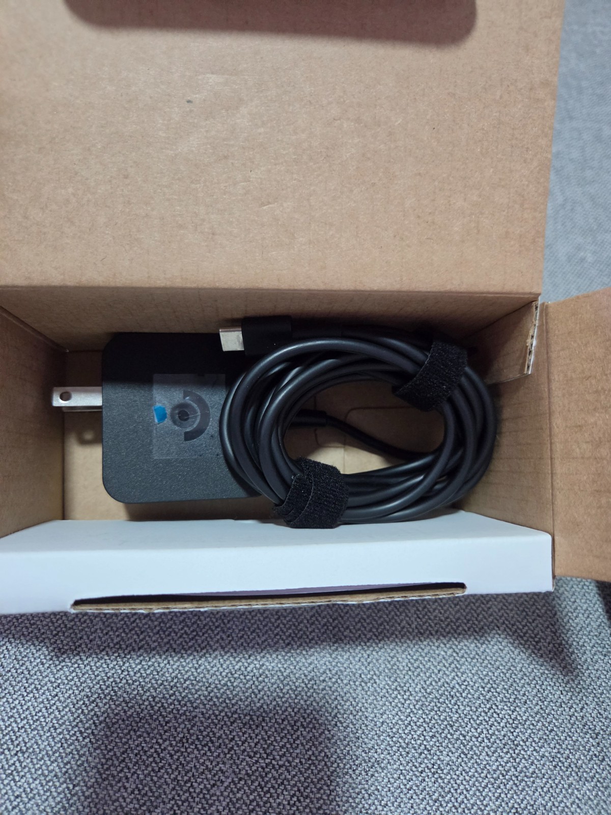 Valve Steam Deck OLED 2TB Killswitch Case, carrying case, charger included