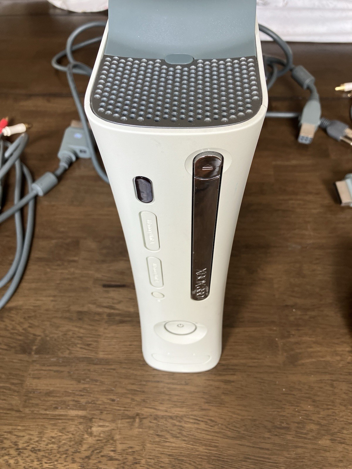 Microsoft Xbox 360 White Console With 100GB Storage Hard Drive – Tested Working