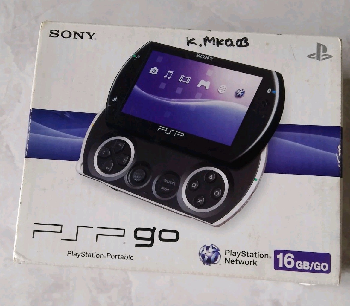 Sony PSP GO console Black ( Rare) With Box Original