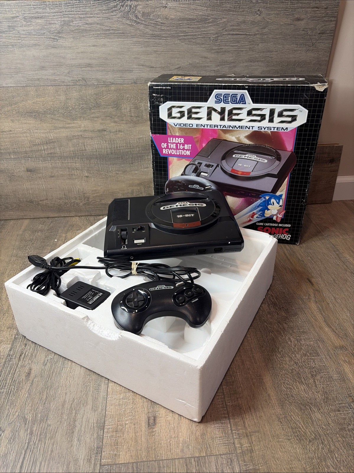Sega Genesis 1 Console System Bundle (1601) + Original Box, 1 Controller & More