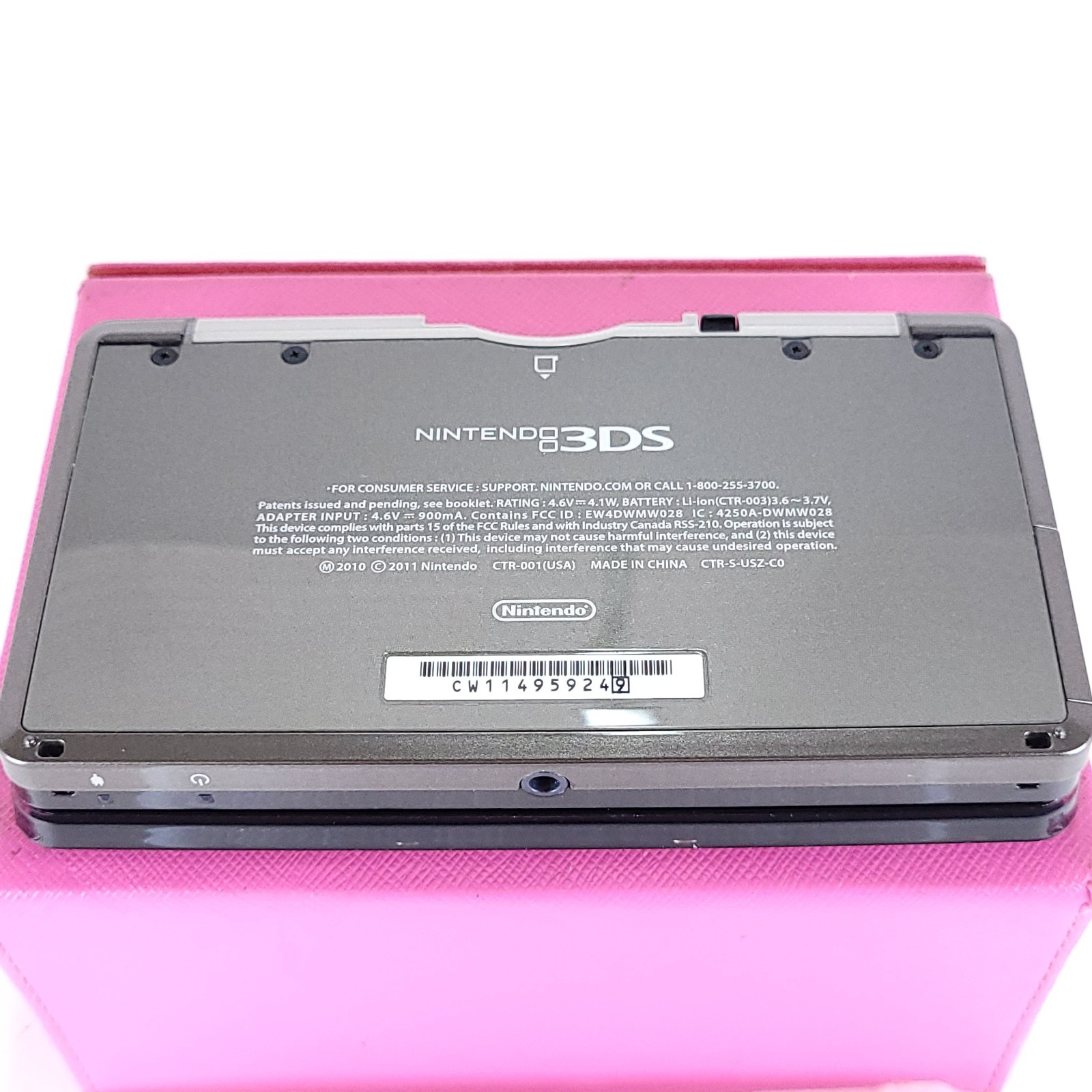 Nintendo 3DS 2GB Handheld System Cosmo Black CIB