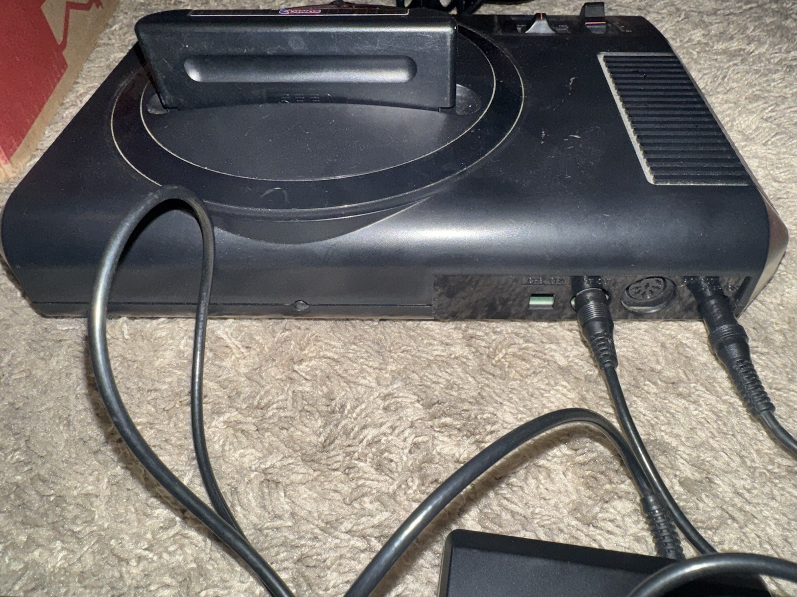 Sega Genesis model 1 Console (Tested & Working) Sonic 2, Cables, 1 Controller