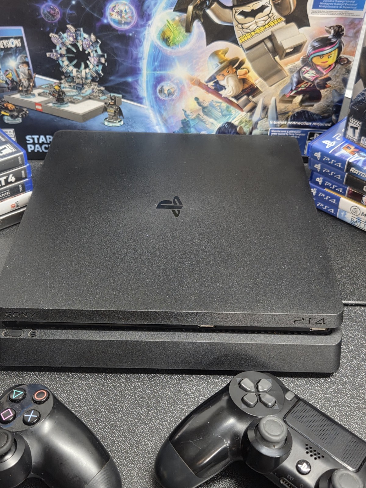 PlayStation 4 Console Bundle 500GB-2 Controllers-12 Games