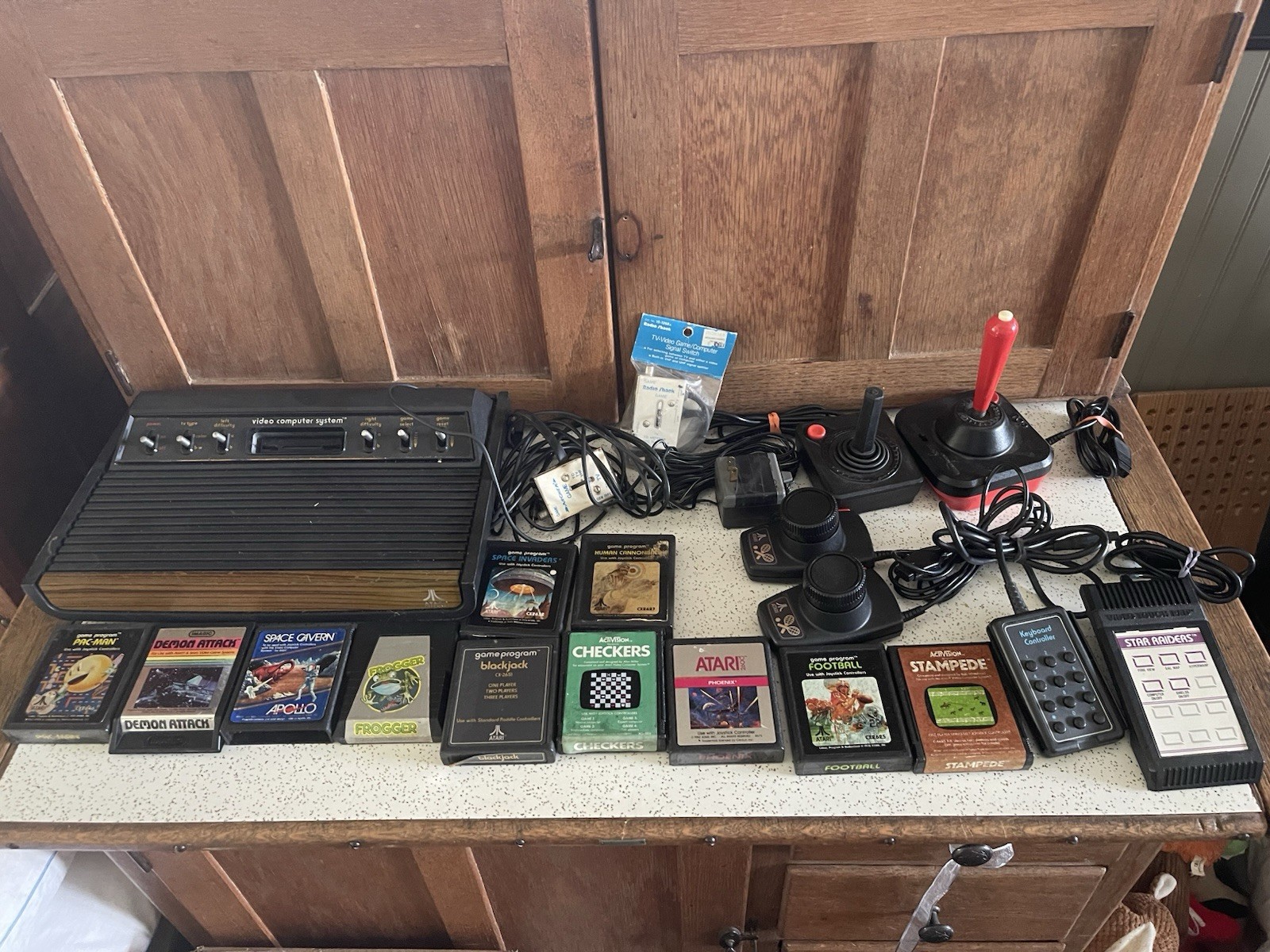 ATARI CX2600 6 SWITCH LIGHT SIXER WOODY Console, Games, Joysticks, Paddles, more