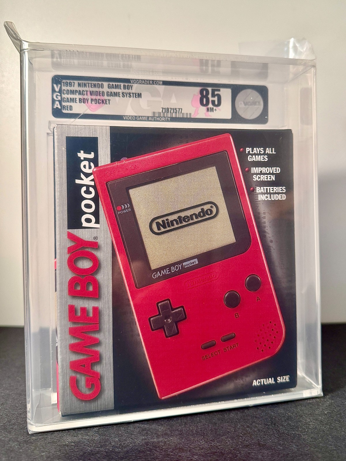 Nintendo Game Boy Pocket Red VGA 85 NM+ Factory Sealed Silver Label 1997