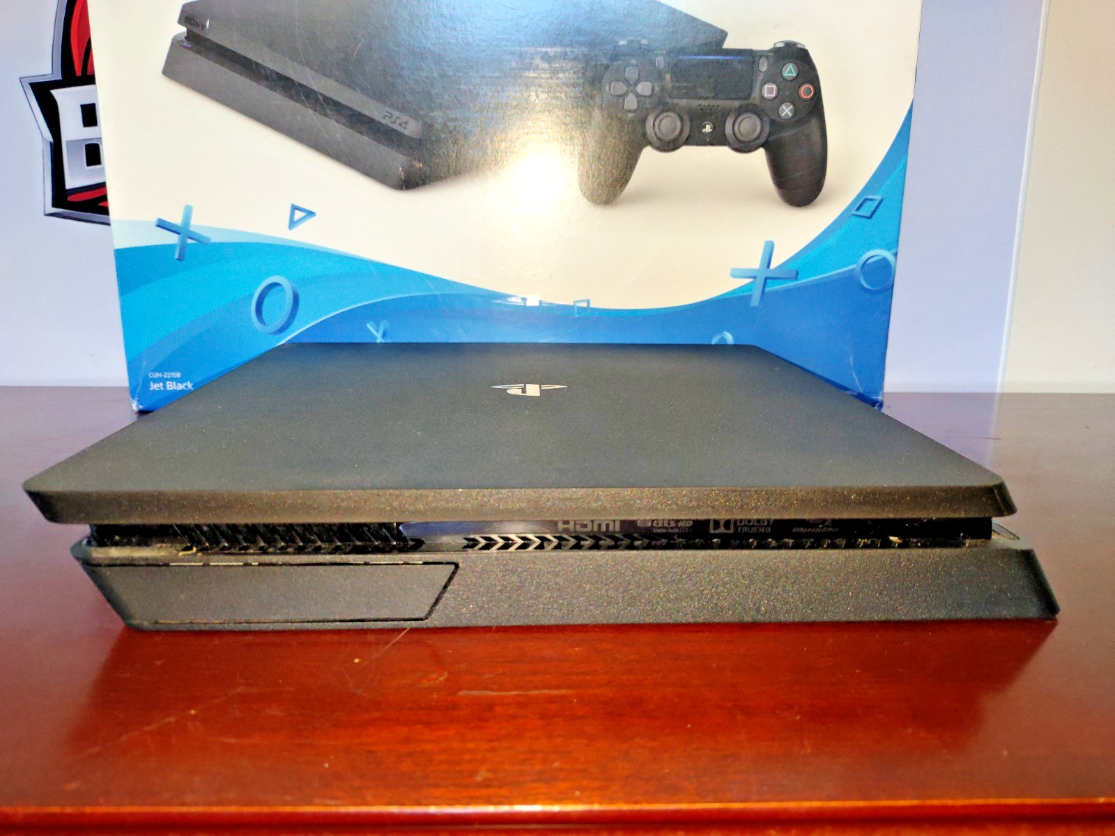 Sony PlayStation 4 Slim 1TB Console CUH-2215B w/ 2 Controllers and Charging Dock