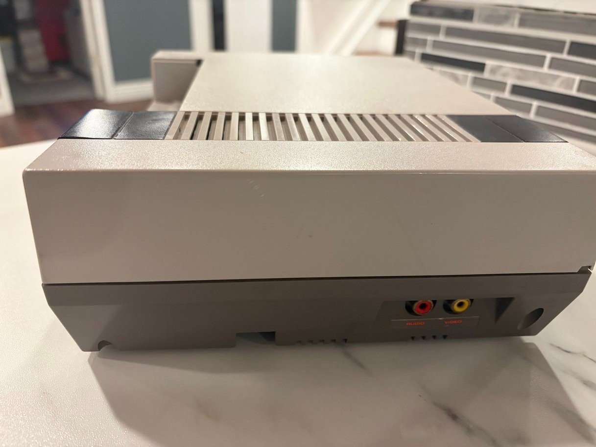 FOR PARTS/REPAIR Lot of 2 Nintendo Entertainment System NES Console READ DETAILS