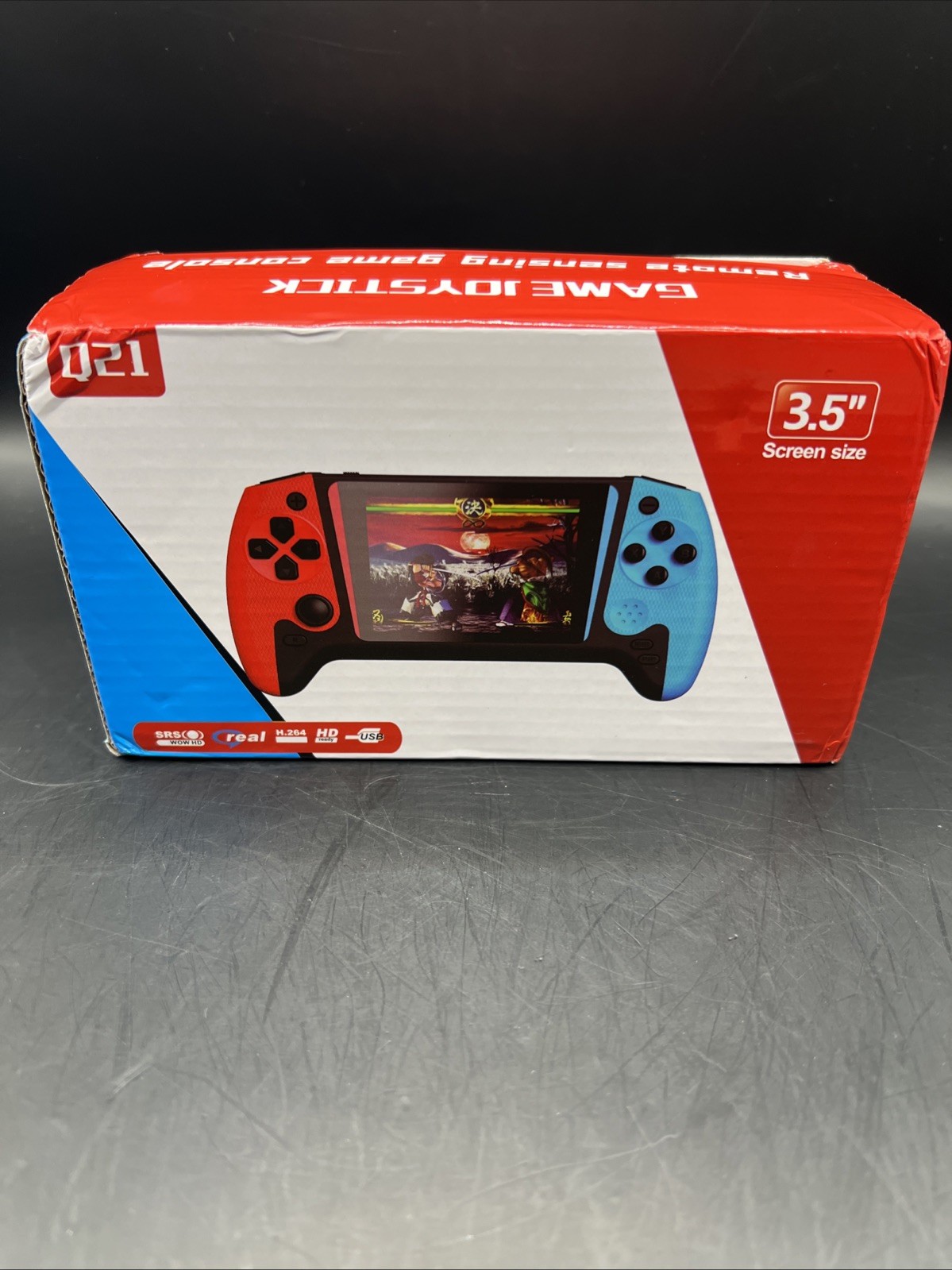 Q21 Handheld Game Console 3.5″ HD Screen, White Black