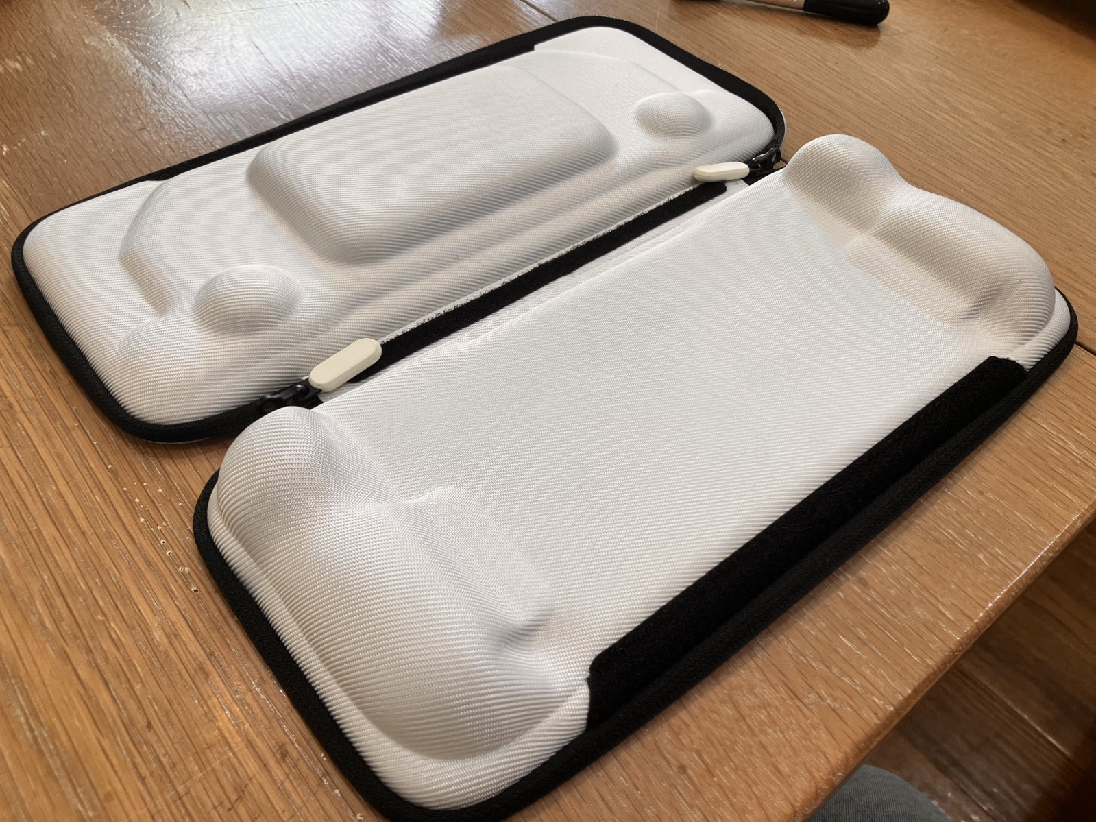 Valve Steam Deck OLED 1TB White Limited Edition + “Dock + US Wall Charger”