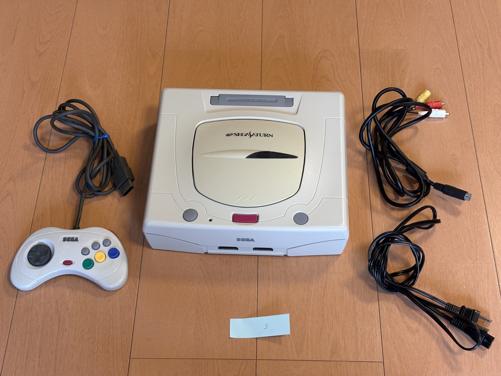 Sega Saturn Shiro White Console HST-3220 Japan NTSC-J Tested Controller