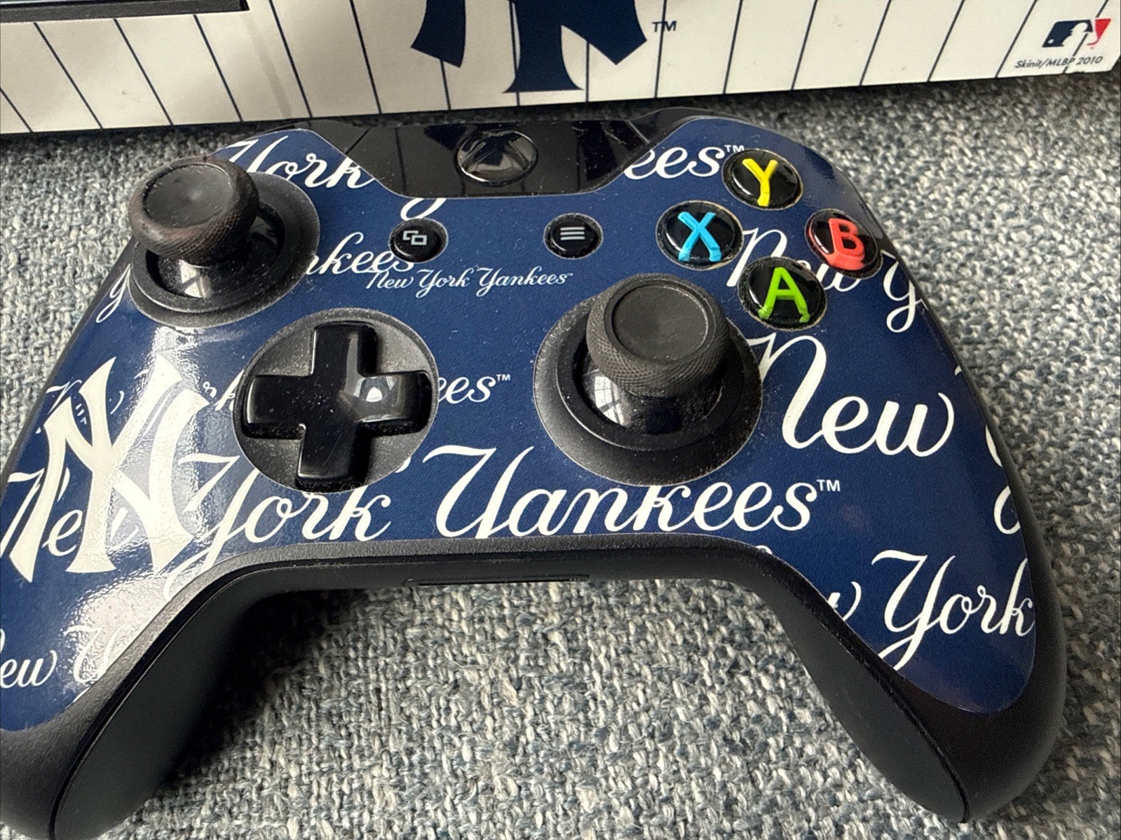 Microsoft Xbox One Black + Controller*New York Yankees Skin And Controller*PARTS