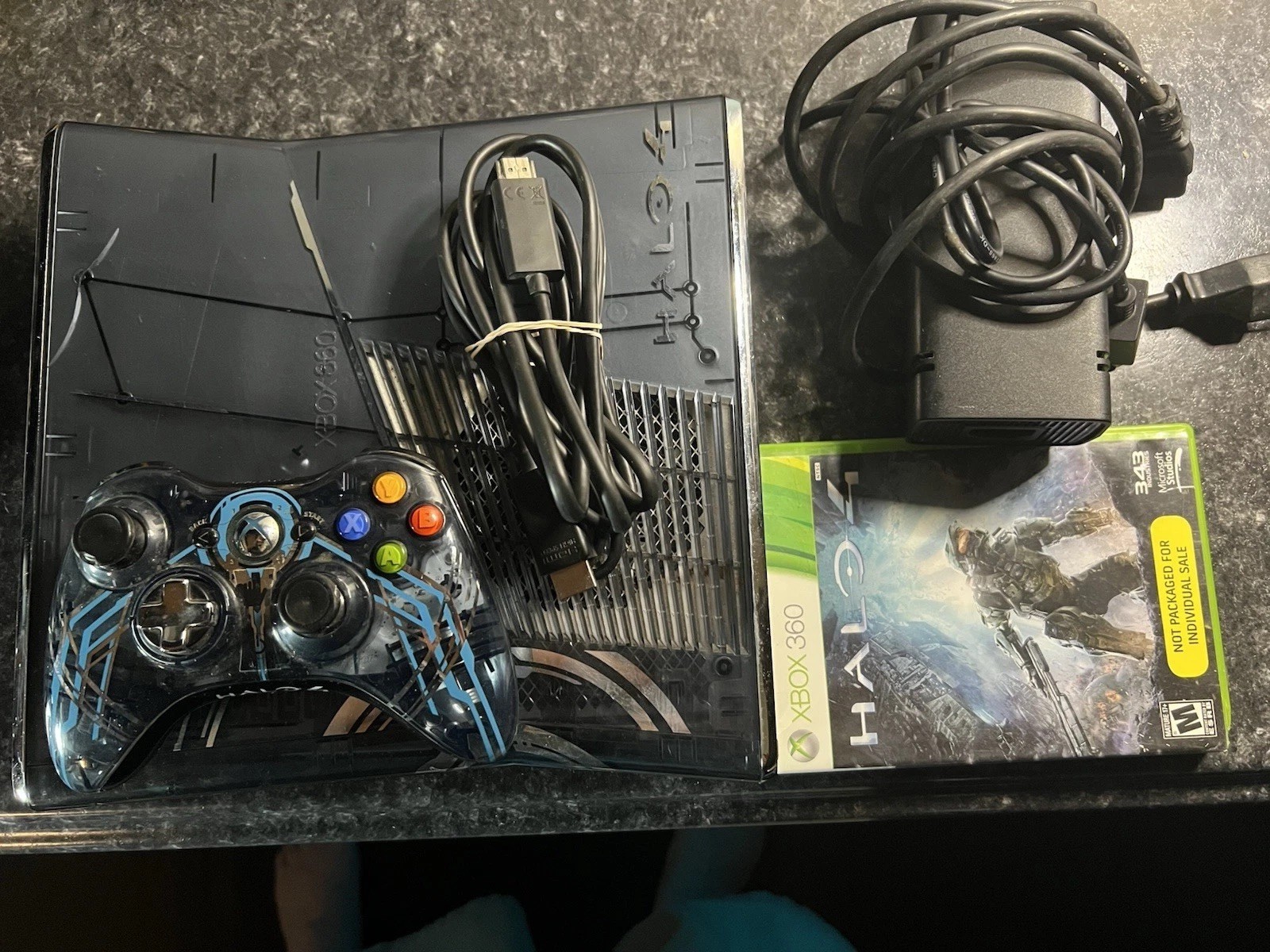 Halo 4 Edition Xbox 360 With Matching Controller *READ DESCRIPTION!*