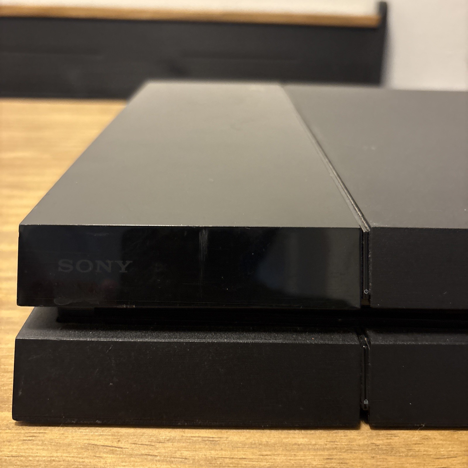 Sony PlayStation 4 (500 GB) Home Console – Black Won’t Turn On Cuh-1115A