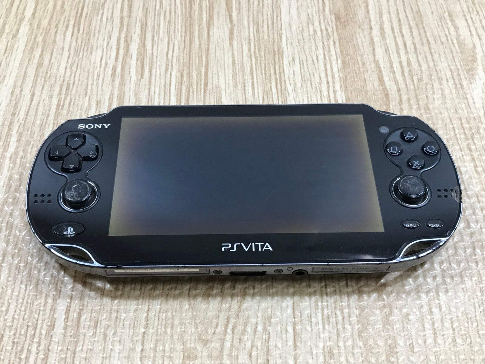 PS Vita PCH-1000 CRYSTAL BLACK Console Japan – With Defects GE1739