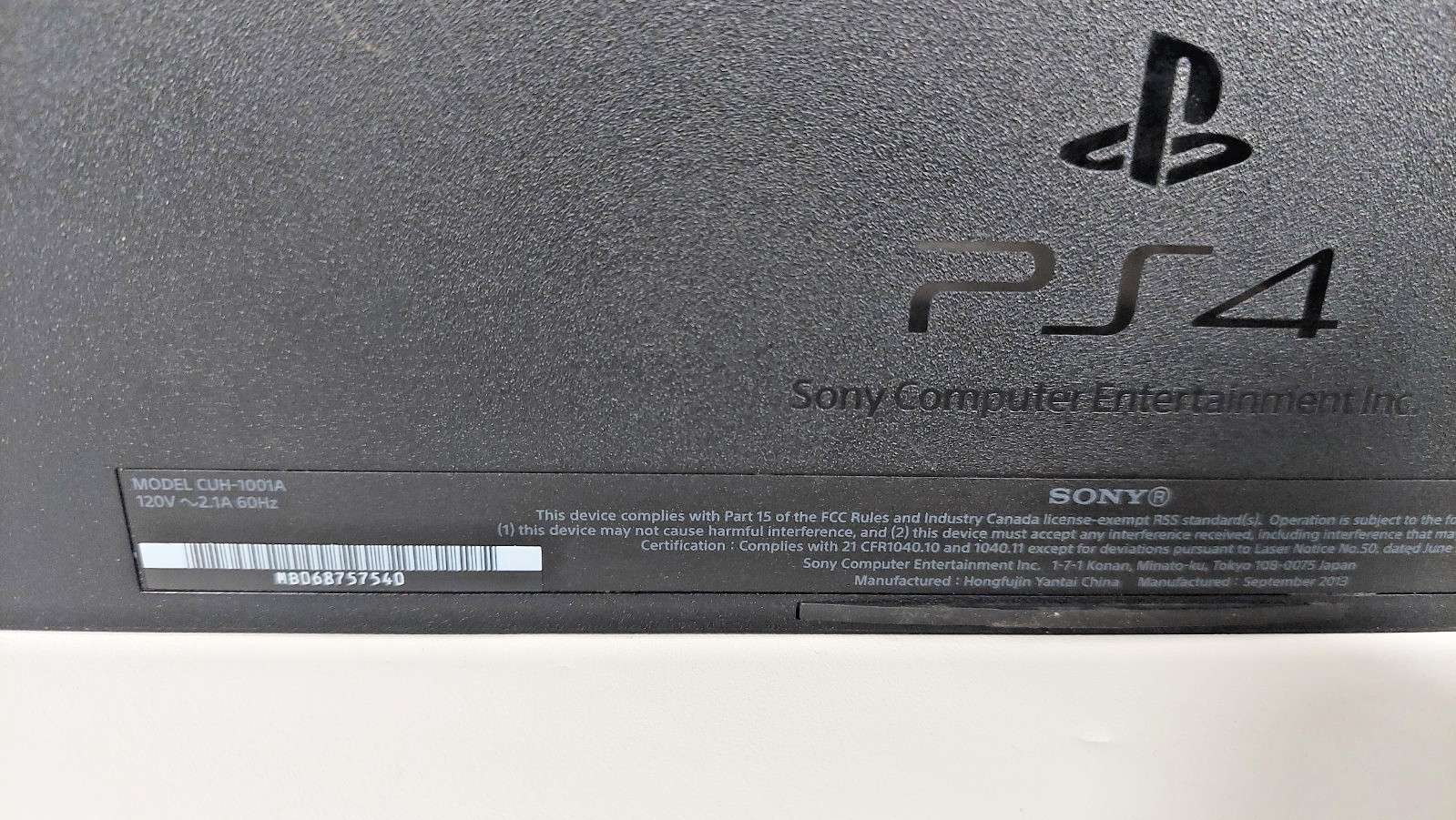 PS4 Console 500GB Bundle – 2 Controller, Cords, + 5 Games + Tested