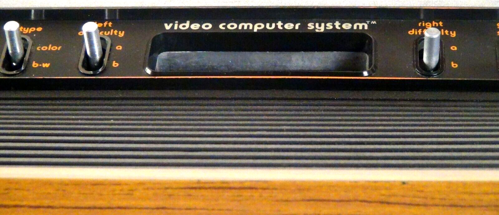 VINTAGE ATARI COMPUTER VIDEO SYSTEM MODEL CX-2600U