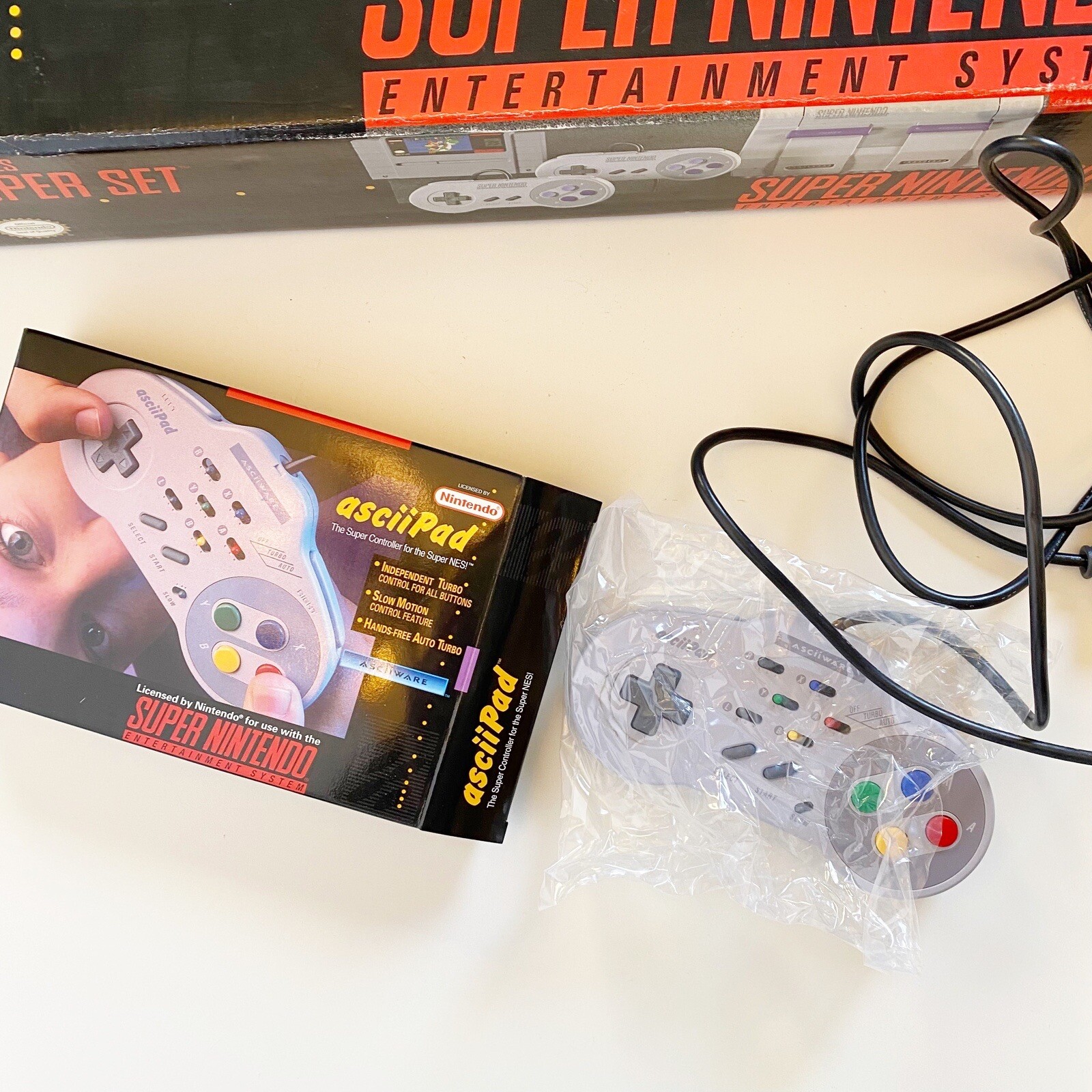 Super Nintendo SNES Super Mario World Complete in Box + 3 More Items