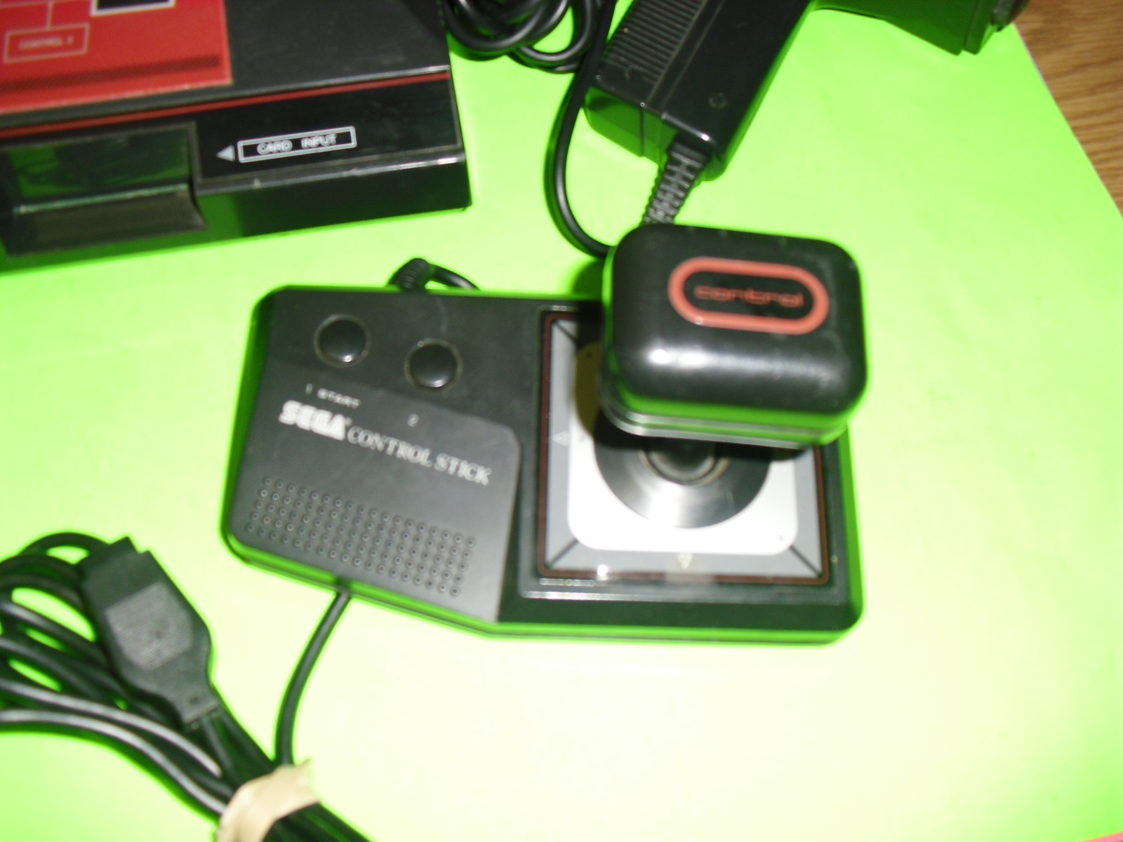 Sega Master System console w/ Control Stick & 2 controllers & Light Gun TESTED!