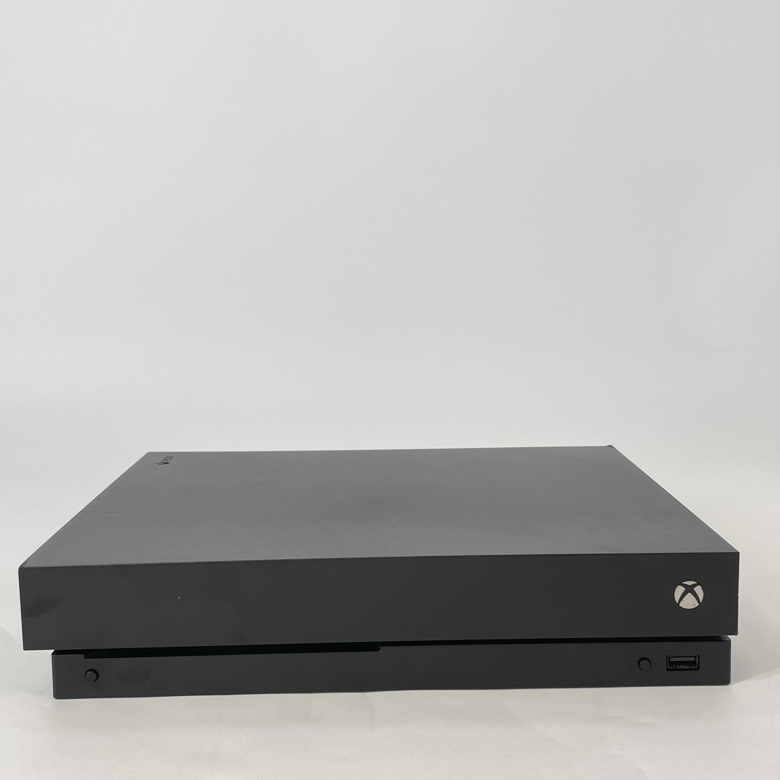 Microsoft Xbox One X Console Black 1TB – Good w/ Internal Rattling Noise