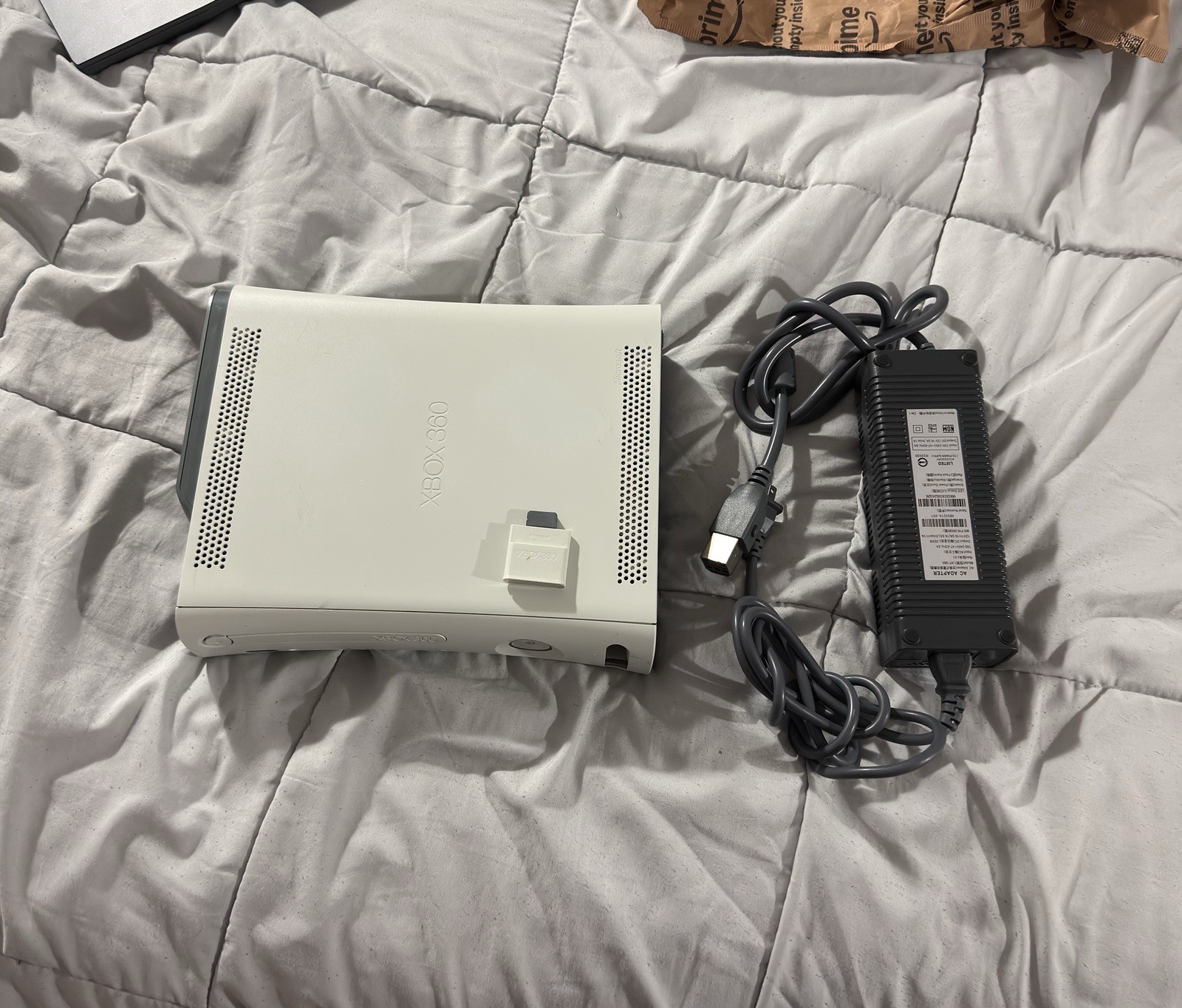 Microsoft Xbox 360 20GB White Console W/ Power Adapter & 256MB Memory Card WORKS