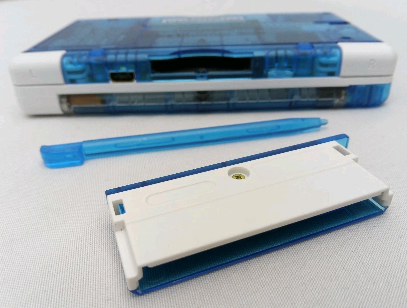 Nintendo DS Lite ReShell Clear Blue White Wave Print USB Cable Gameboy Advance