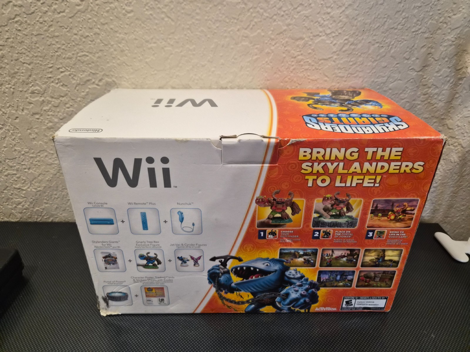 Nintendo Wii Skylanders Giants Bundle Teal Blue Console Rare in Box System