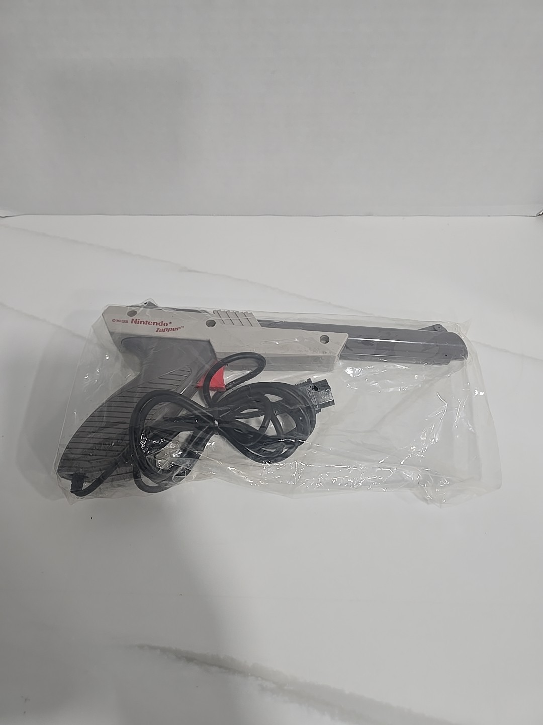 🔥 1990 Nintendo NES Action Set CIB Console w/ Zapper Paperwork & Mario Game VGC
