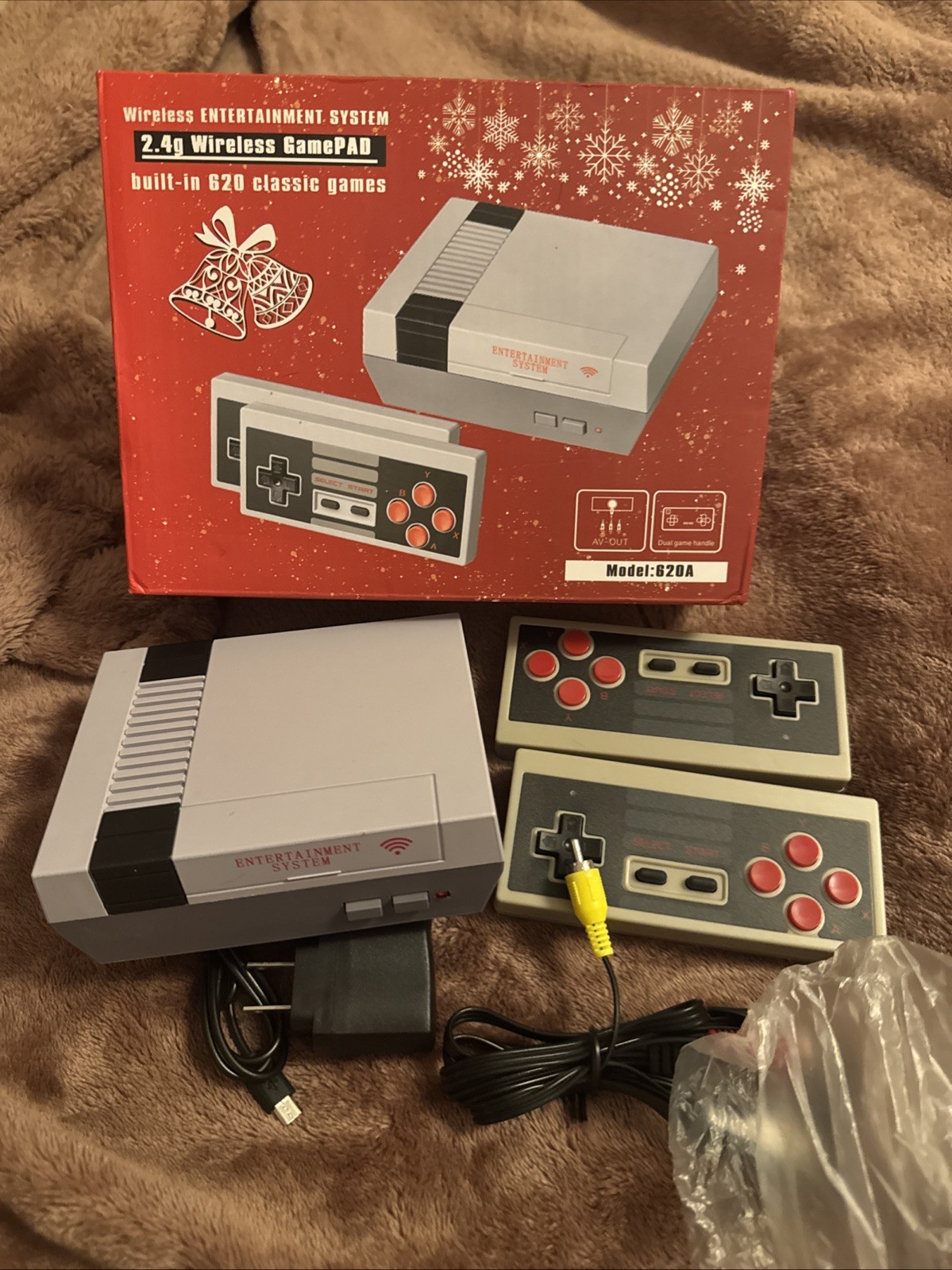 Mini Game Built-In Entertainment System w/ 620 Classic Games