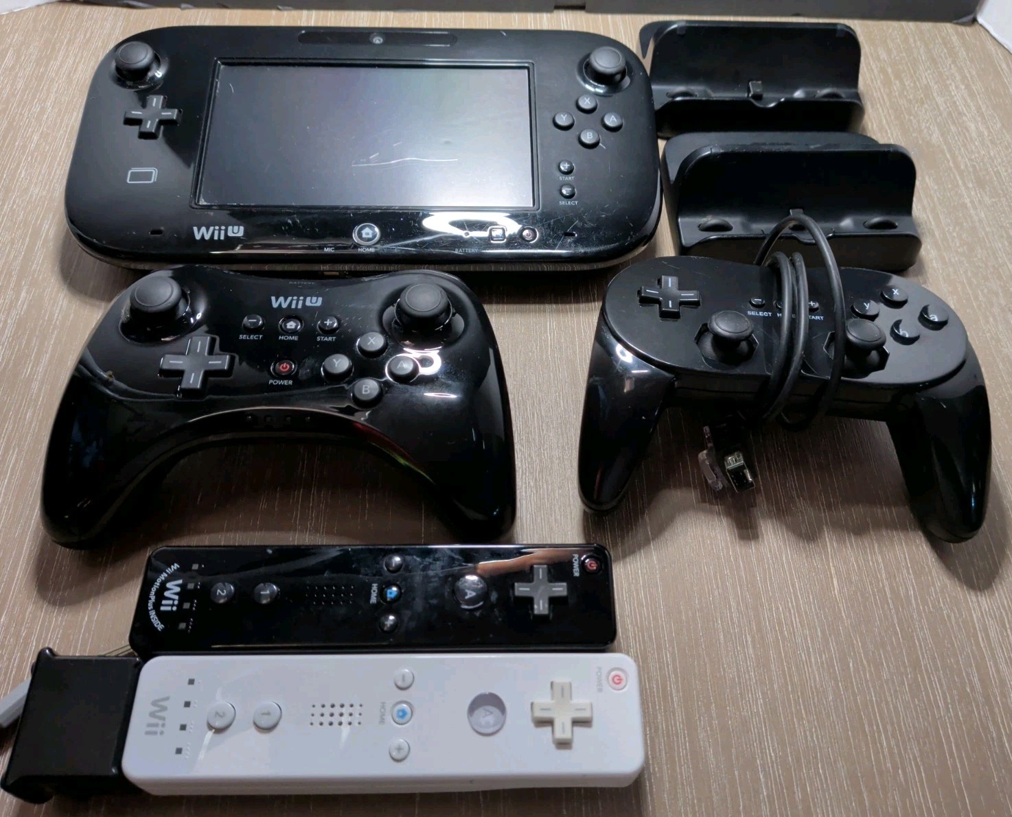 Nintendo 32G Wii U Deluxe Black Console Gaming System Bundle • Tested/Working