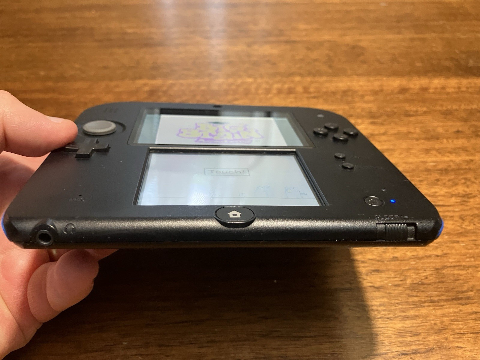 Nintendo 2DS Handheld Console – Black/Blue – Tested **NoCharger No Stylus Or Mem