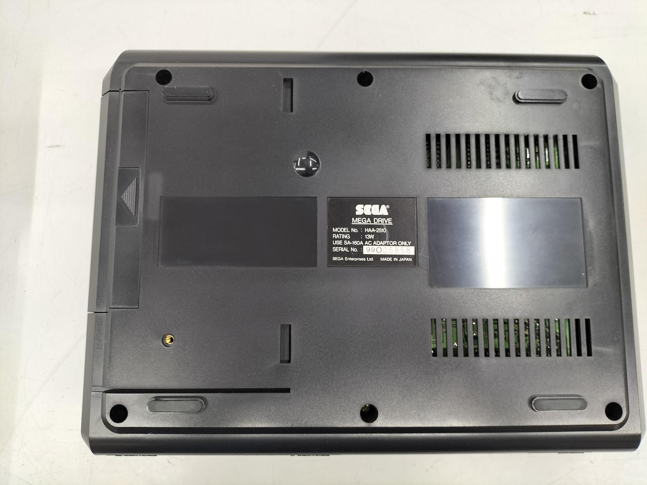Retro Game Console Mega Drive Model HAA 2510 SEGA