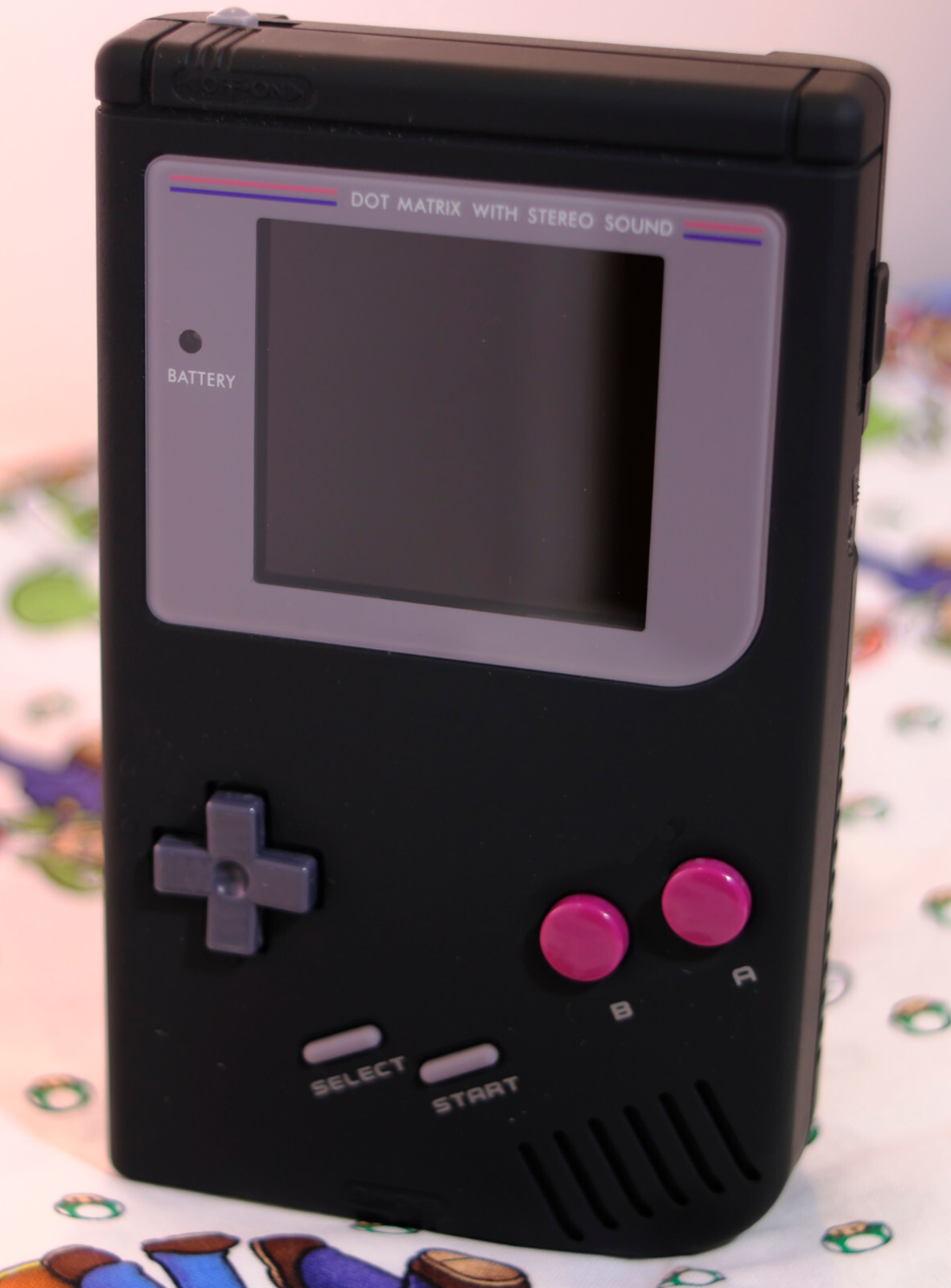 Modded Gameboy DMG-01 – IPS v4 LCD Screen | New Shell – Black, Grey, Magenta
