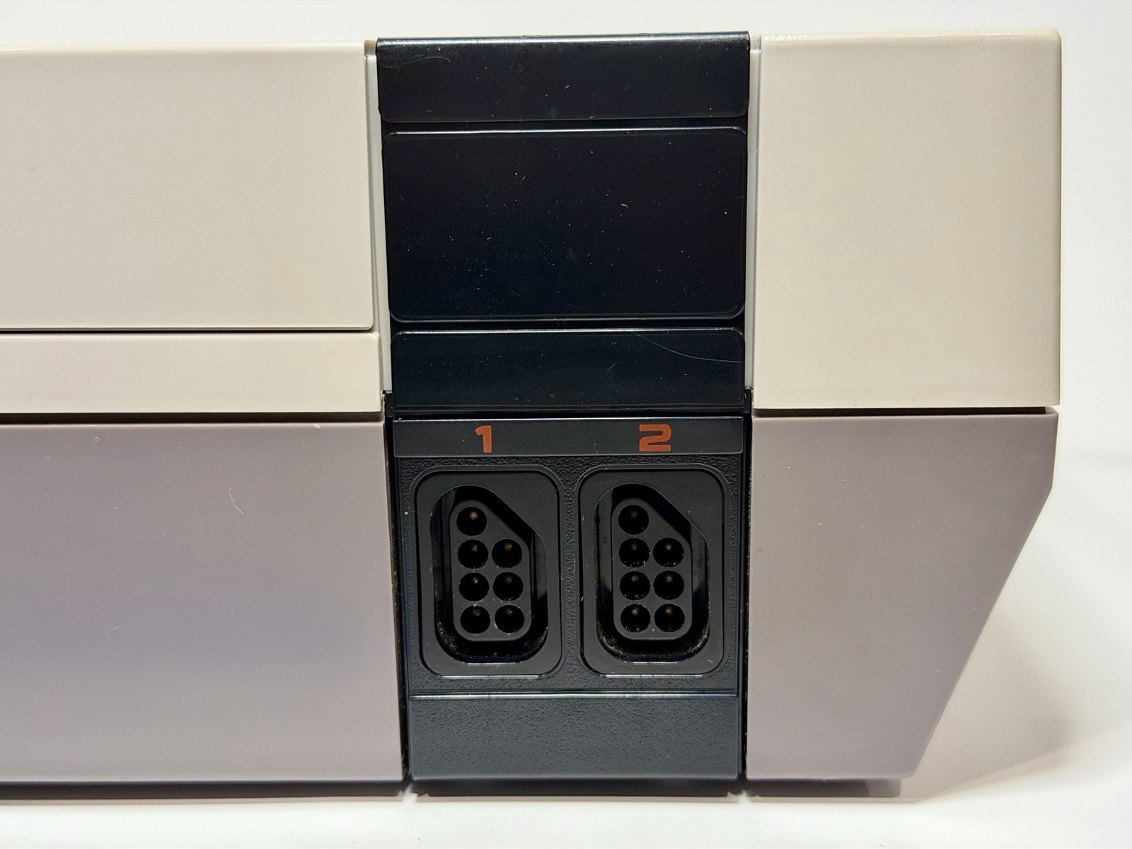 Original Nintendo NES Console Bundle Cables 2 Controllers + Super Mario Bros 3