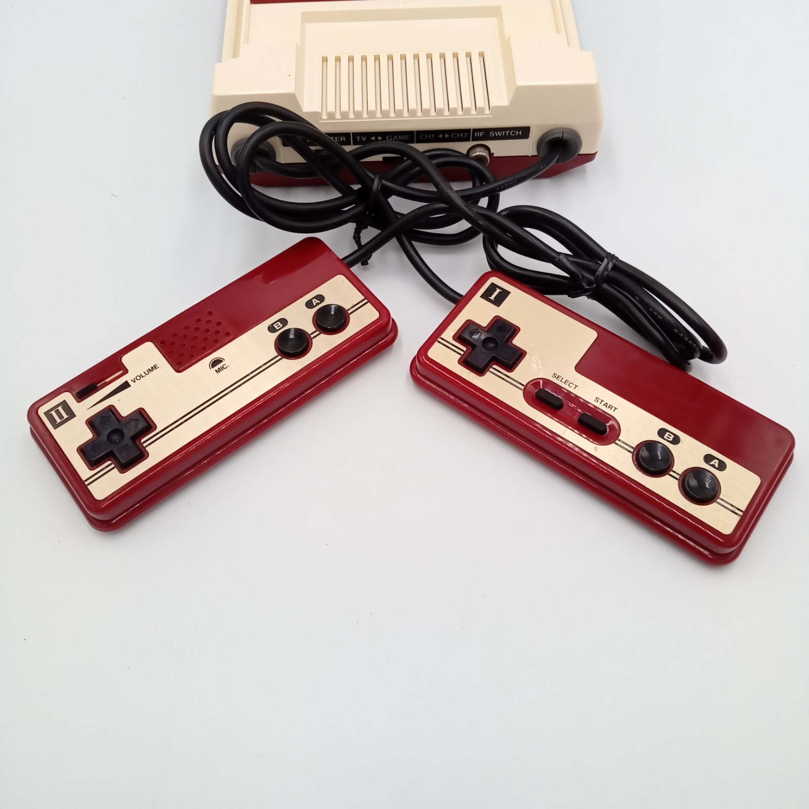 Famicom Console Nintendo Family Computer FC CHV-001 Boxed +10 Games NES Tested
