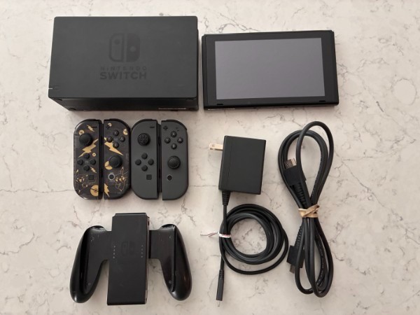Nintendo Switch HAC00101 Handheld System – Black