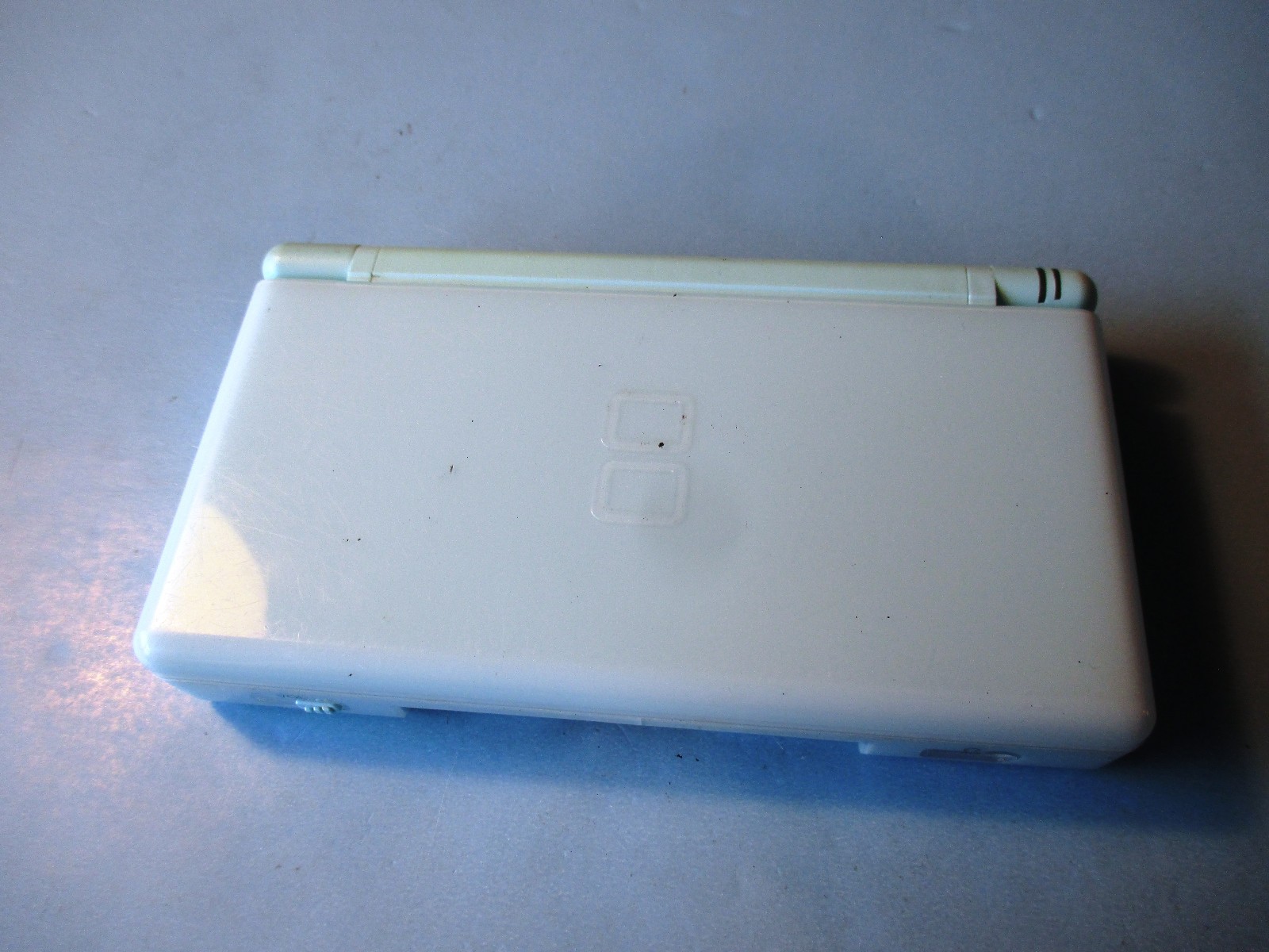 Nintendo DS Lite Ice Blue System Semi-Working Has Issues