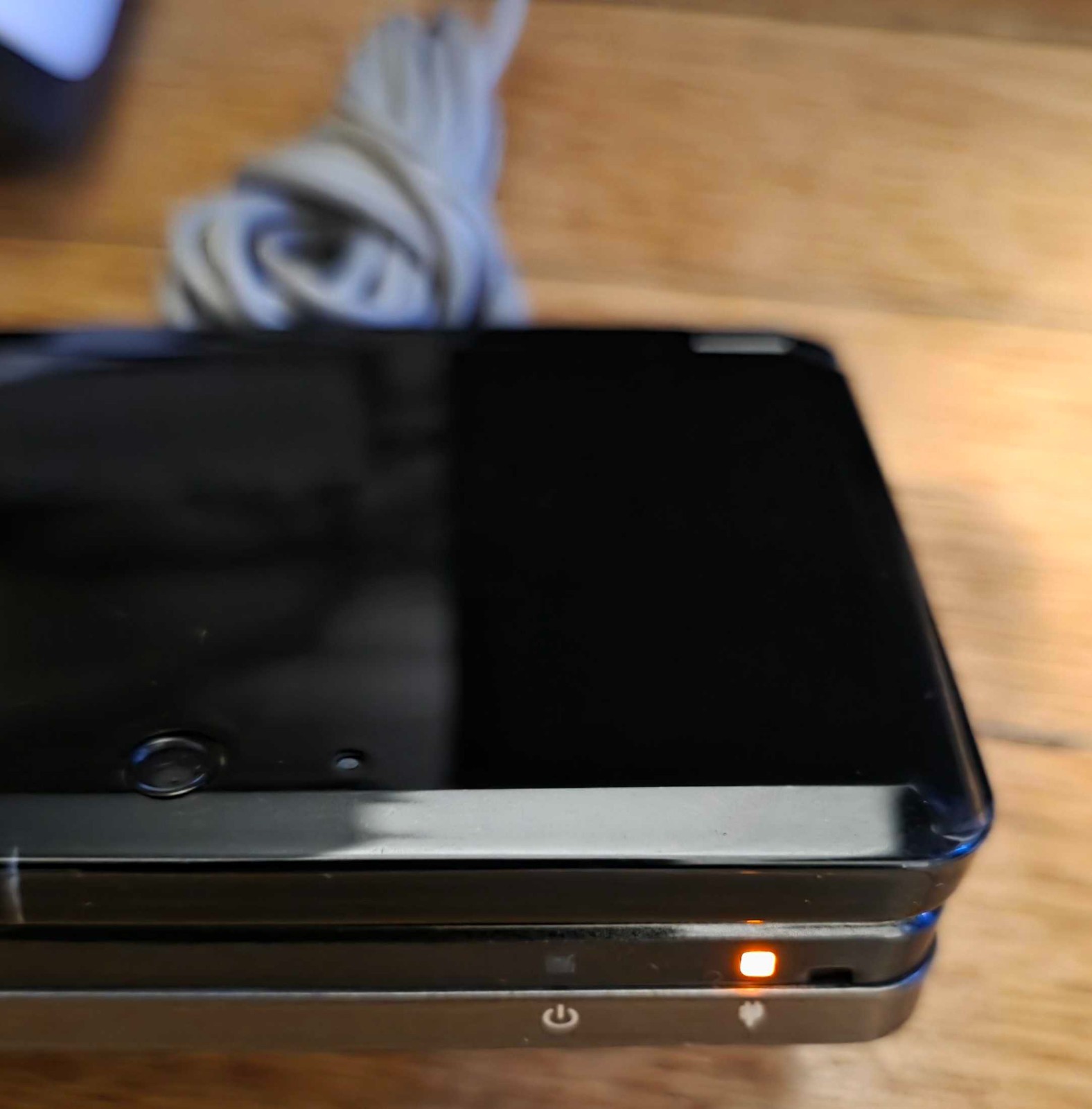 Nintendo 3DS Cosmo Black Bundle + 23 DS/3DS Games, Charger, SD Card – Tested