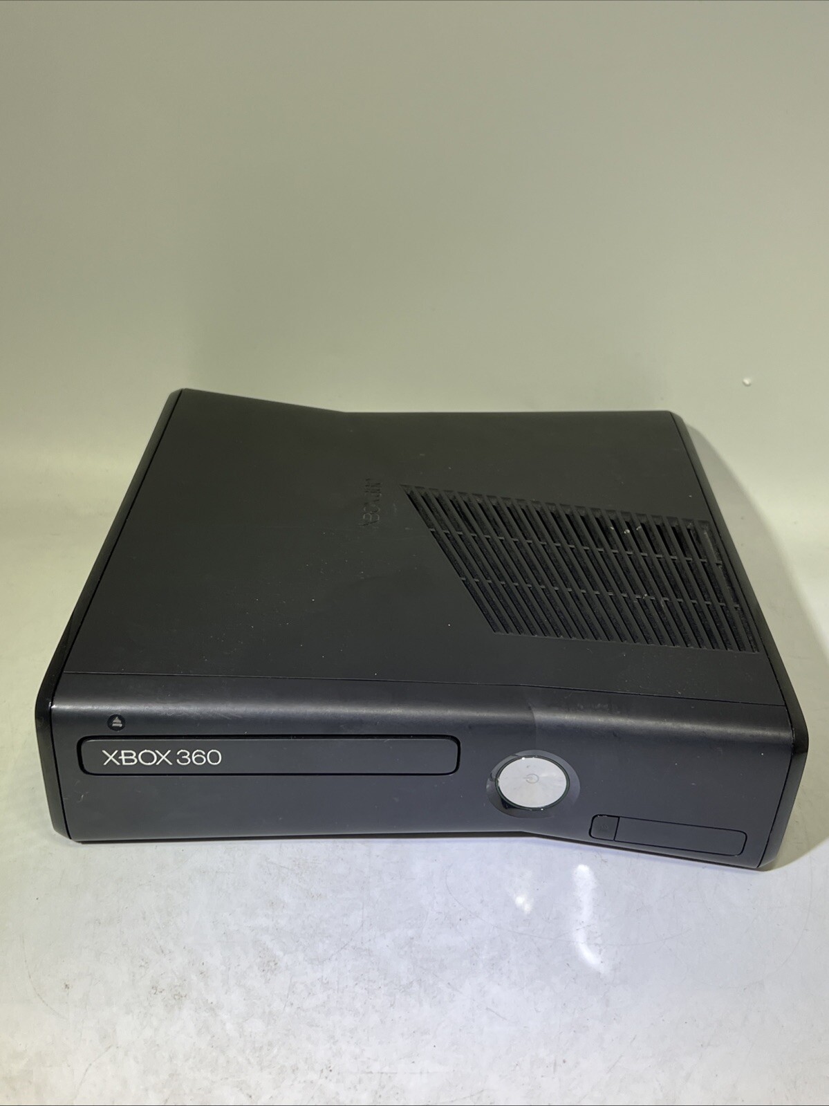 Xbox 360 S Slim 4GB Console Bundle Controller Lot Of 5 Games #ML4